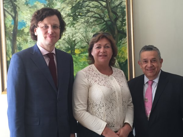 Colombian Candidate for UINL President meets Baltic colleagues