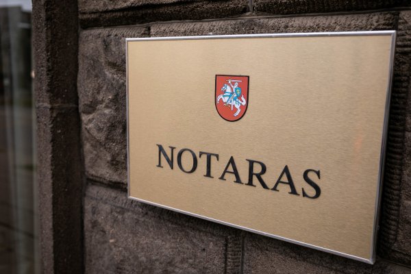 Kilus iniciatyvai mažinti notarų įkainius, ministerija atkerta – kai kurie gali net didėti